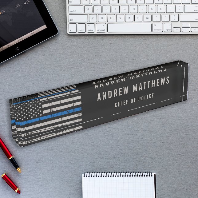 Placa De Nombre Oficial de policía encargado de hacer cumplir la l (Subido por el creador)