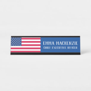 Placa de nombre para escritorio con bandera estado
