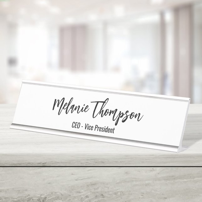 Placa De Nombre Personalizado blanco y negro de guiones simples pa (Simple script name plate with name and title.)
