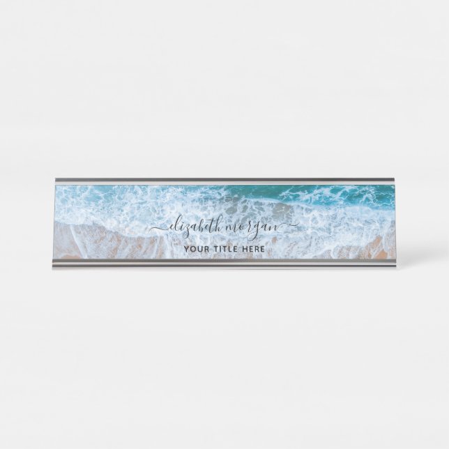 Placa De Nombre Playa Personalizado Azul Script Elegante (Anverso)