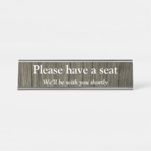 Placa De Nombre "Por favor, tome asiento"