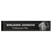 Retrato del león en negro