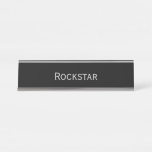 Placa De Nombre Retruécano divertido de plata negro de "Rockstar"
