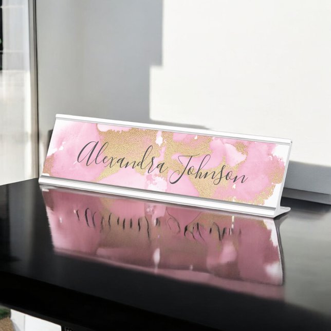 Placa De Nombre Rubor Pink and Relieve metalizado dorado Wash Girl (Subido por el creador)