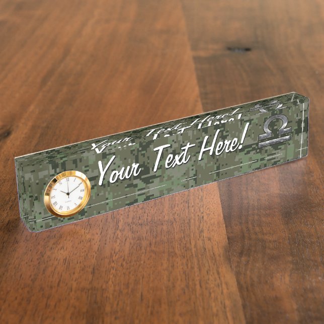 Placa De Nombre Símbolo libra zodiaco en camuflaje verde digital (Lateral)