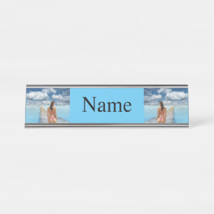 Placa De Nombre Thunder_Cove, Chica de bikini