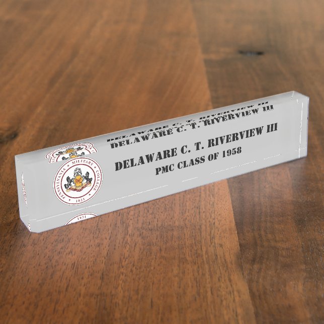 PLACA DE NOMBRES DE ESCRITORIO PMC con sello PMC c (Lateral)