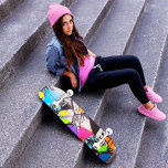 Placa de skateboard Graffiti Spray-Paintage<br><div class="desc">Patinaje de formas pintadas de graffiti,  prepárate para andar con estilo con nuestra forma pintada de pulverización</div>