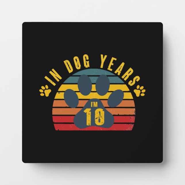 Placa Expositora 10 En Años De Perro (Frente)