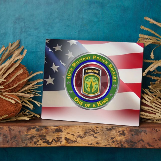 Placa Expositora 16ª Brigada de la Policía Militar (AIRBORNE) (Lado)