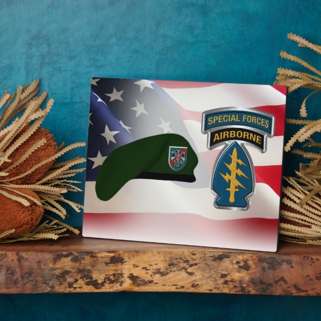 Placa Expositora 20.º Grupo de Fuerzas Especiales (AIRBORNE) (Lado)