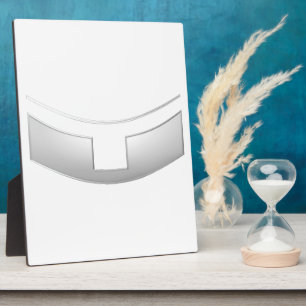 Placa Expositora 3-D Aspecto de Sacerdote Plateado o Collar del Min