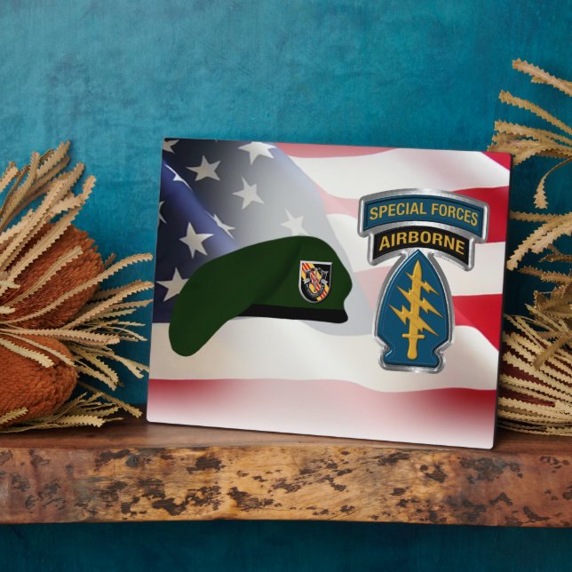 Placa Expositora 5.º Grupo de Fuerzas Especiales (AIRBORNE) (Lado)