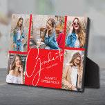 Placa Expositora 5 Foto de Keepsake de graduación roja<br><div class="desc">Una cuadrícula roja de cinco facultades de fotografía muestra tus fotos favoritas en este toque de graduación con la palabra graduado,  año de clase y nombre. Más colores hechos para usted en nuestra tienda,  así como invitaciones a fiestas de graduación,  postales y invitaciones.</div>