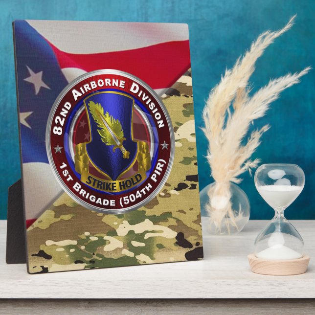 Placa Expositora 82.ª División Aérea Primera Brigada (Lado)