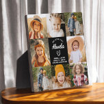 Placa Expositora Abuela te queremos, corazón de Collage de fotos mo<br><div class="desc">La placa de Collage de fotos moderno Abuela We Love You Heart Modern es un regalo conmovedor y personalizado que muestra tu amor por tu abuela. Esta placa de bonito diseño cuenta con un collage de fotos en forma de corazón que le permitirá añadir sus fotos familiares favoritas en un...</div>