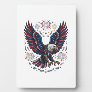 Placa Expositora Águila calva patriótica fuegos artificiales vector