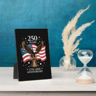 Placa Expositora Águila y Bandera 250 Años de América 1776-2026