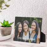 Placa Expositora Amar a mis primos Elegante foto familiar de escrit<br><div class="desc">Amar a mis primos escrito en escritura cursiva blanca sobre la bonita placa de tu foto familiar. Añade una fotografía de ti y de tus primos desde tu infancia para un gran regalo sentimental.</div>