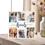 Placa Expositora Amistad amigos 6 Collage de fotos Keepsake Gift<br><div class="desc">Celebra tu amistad con la Plaque de Regalo Amistad Amigos 6 Collage de fotos Keepsake. Esta placa personalizada presenta un bonito collage de seis preciadas fotos, que capturan momentos inolvidables. Diseñado con materiales de alta calidad, es perfecto para exhibirse en un escritorio, una estantería o una pared. El diseño es...</div>