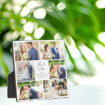 Placa Expositora Aniversario elegante de Boda de Collage de fotos r<br><div class="desc">Este hermoso regalo de placa fotográfica de pareja recién casada presenta un diseño elegante de 6 fotos de bodas en un fondo blanco con los nombres, ubicación y fecha de la pareja casada. Un maravilloso collage de fotos para el matrimonio de recién casados o para el aniversario de un esposo...</div>