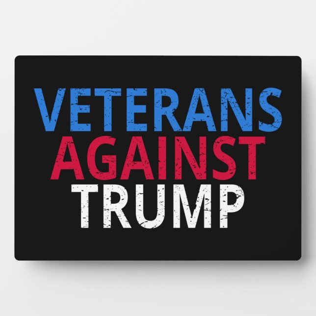 Placa Expositora AntiTrump - Veteranos contra Trump (Frente)