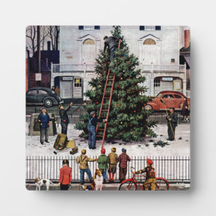 Placa Expositora Árbol en plaza de pueblo