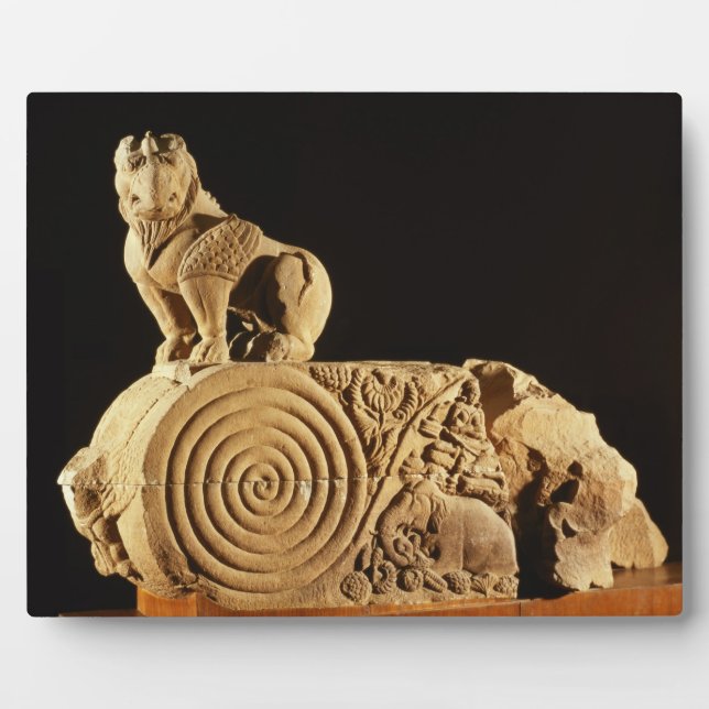 Placa Expositora Arquitrave de arenisca de Buff con griffin, Sanchi (Frente)