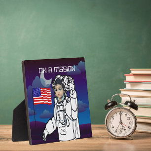 Placa Expositora Astronauta En La Luna Niño Del Espacio Ultraterres