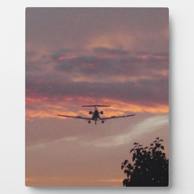 Placa Expositora Avión Comercial Aterrizando Al Atardecer (Frente)