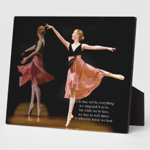 Placa Expositora Ballerina en negro y rojo