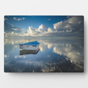 Placa Expositora Barco De Fila En El Agua