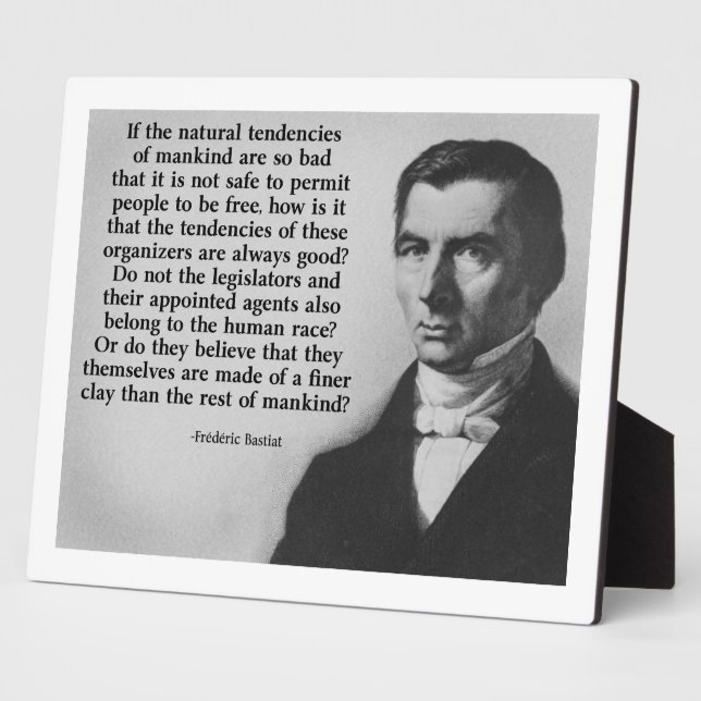 Placa Expositora Bastiat Finer Clay Cita (Lado)