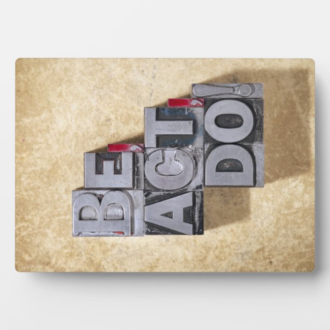 Placa Expositora Be, Act, Do (Frente)