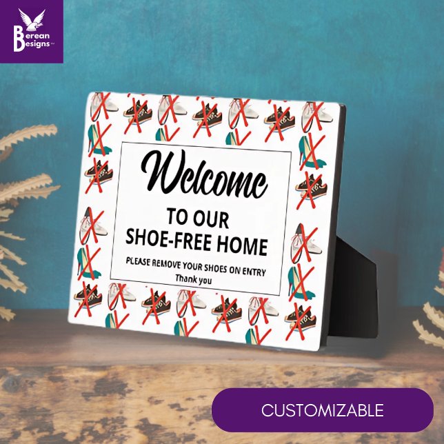 Placa Expositora Bienvenida a CASA GRATUITA DE ZAPATOS (Tactful WELCOME to SHOE-FREE HOME plaque with CUSTOMIZABLE TEXT to add family name and other text.)