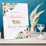 Placa Expositora Bienvenidos a Bridal Shower Pink Rubor Floral<br><div class="desc">Ducha nupcial Mesa de bienvenida floral rosa Rubor Plata</div>