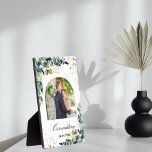 Placa Expositora Boda fotográfico del purpurina Eucalyptus greenery<br><div class="desc">Un fondo blanco. Decorada con vegetación eucalipto,  con follaje dorado y rábano. Personaliza y agrega tu foto de boda,  y la fecha.</div>
