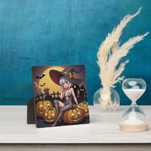 Placa Expositora Bruja de Halloween con ojos verdes sobre Jack-O-La
