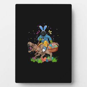 Placa Expositora Bunny Newfoundland Dog Riding Dinosaur Easter