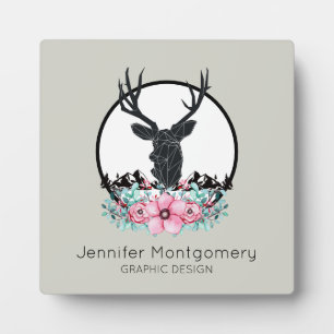 Placa Expositora Cabeza de ciervo con Flores y Montañas Nombre y Tí