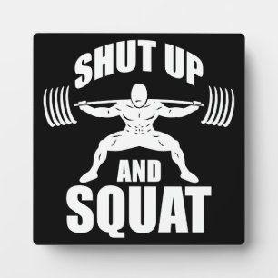 Placa Expositora Cállate Y Squat: Motivación De La Solución