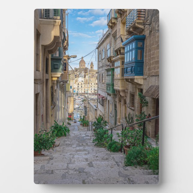 Placa Expositora Calle estrecha de piedra en Malta (Frente)