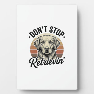 Placa Expositora Camiseta Gráfica de Grabado Vintage de Perro Retri