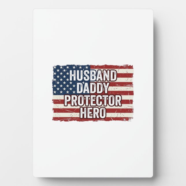 Placa Expositora Camiseta Patriótica Marido Papá Protector Héroe Ba (Frente)