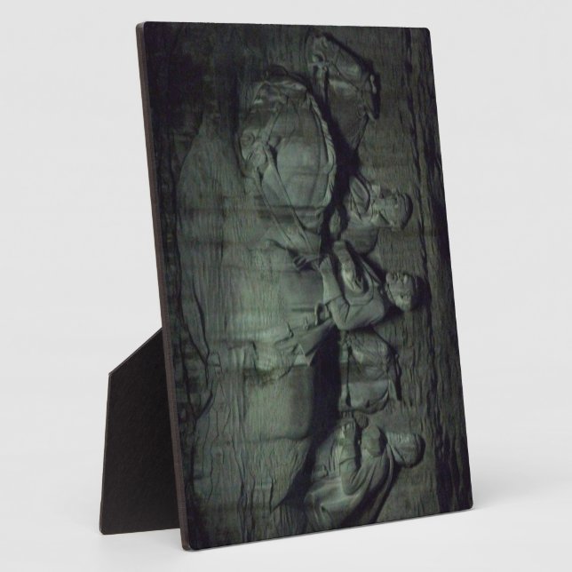 Placa Expositora Cargando de la montaña de piedra en Georgia de noc (Lado)