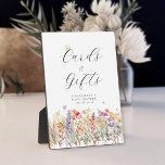Placa Expositora ¡Cartas y regalos! Flor silvestre<br><div class="desc">¡Cartas y regalos! El signo perfecto y específico del cliente para su ducha de bebé con temática de flores silvestres. En sólo unos pocos clics, personalizarlo con sus propios detalles y preferencias. Elija entre una variedad de tipos de letra, colores, tamaños y posiciones para hacerlo único suyo. Solo edita tu...</div>