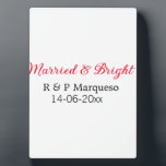 Placa Expositora Casados y brillantes agregar nombre de la pareja b<br><div class="desc">Para amantes como nosotros</div>