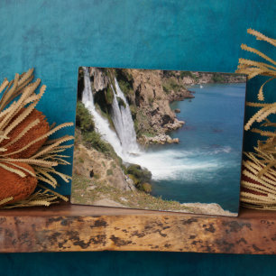 Placa Expositora Cascada turca Duden con mar Mediterráneo