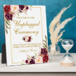 Placa Expositora Ceremonia de desconexión de Boda de color de agua<br><div class="desc">Floral de color de agua Borgoña Marsala Boda de oro sin enchufar mesa de ceremonias</div>