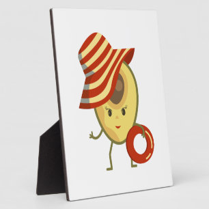 Placa Expositora Chica de playa de aguacate con gorra solar y anill